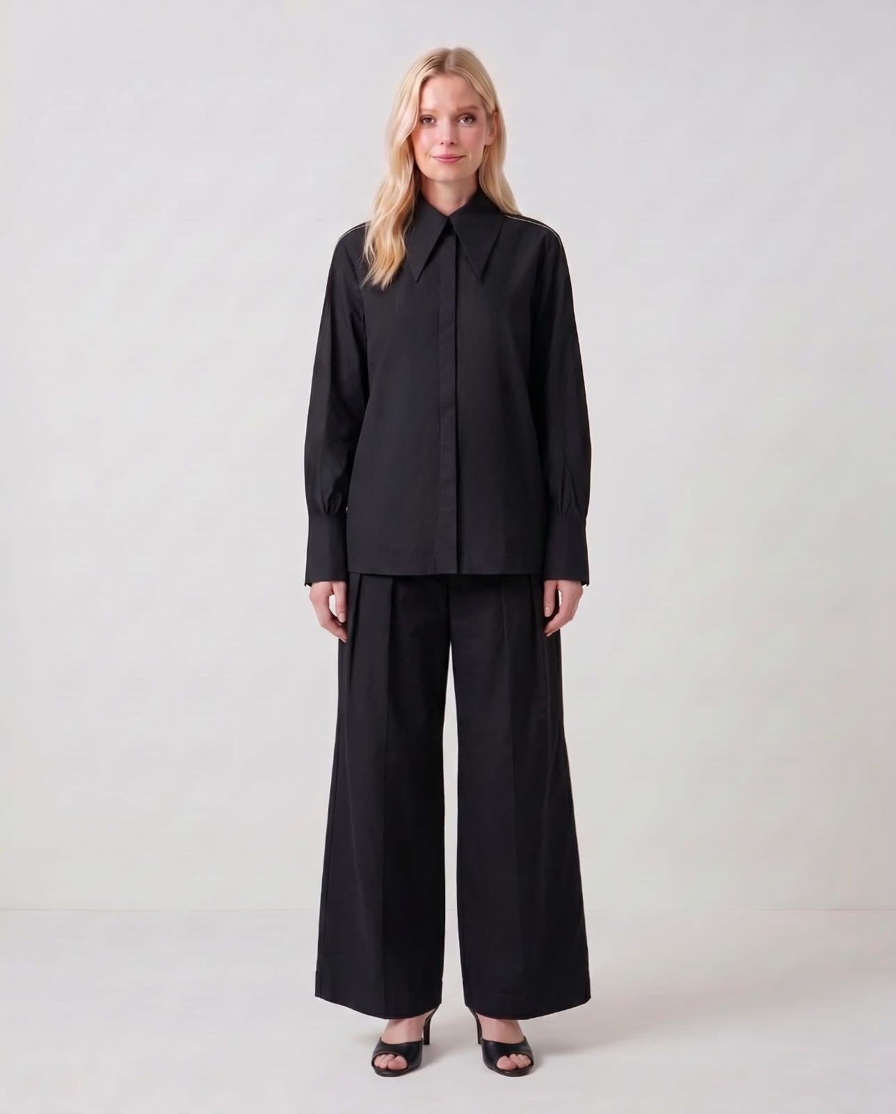 Siyah Pileli Kadın Pantolon